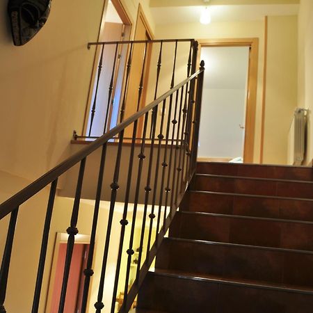 Apartamentos Rurales Romero Nohales Rum bild