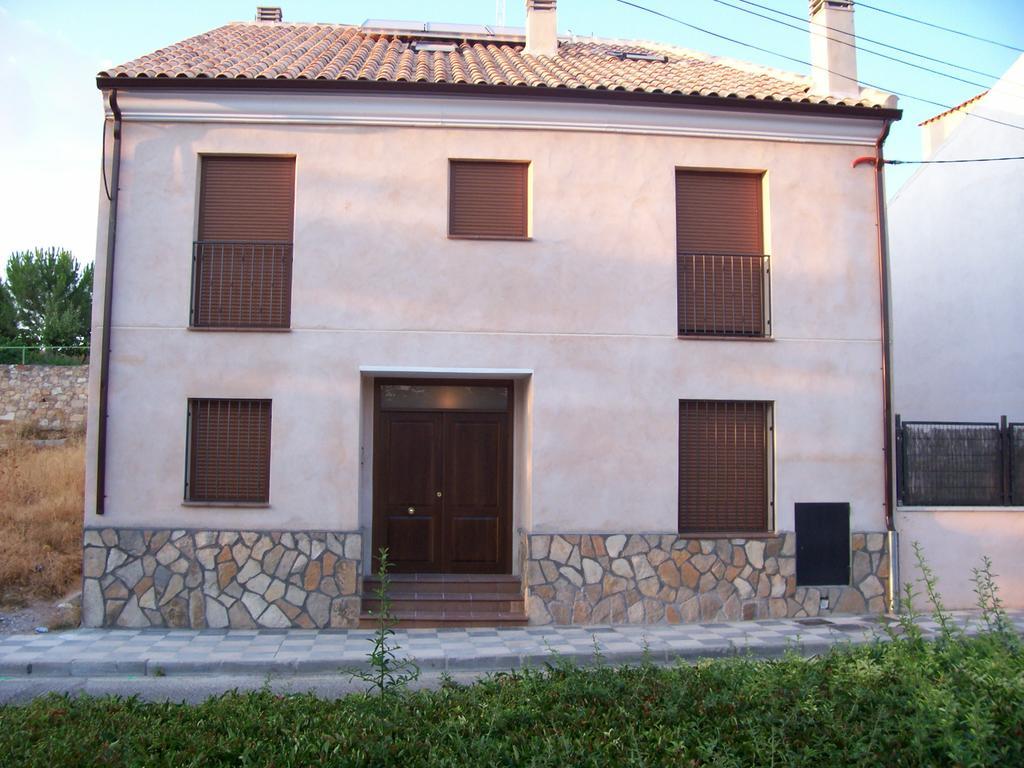 Apartamentos Rurales Romero Nohales Exteriör bild